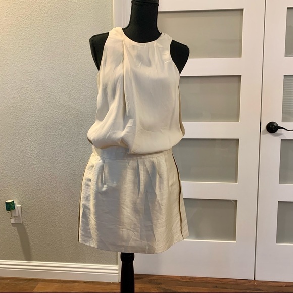 Balenciaga Dresses & Skirts - BALENCIAGA PARIS vintage off white sheath dress. Made in France. Size 36